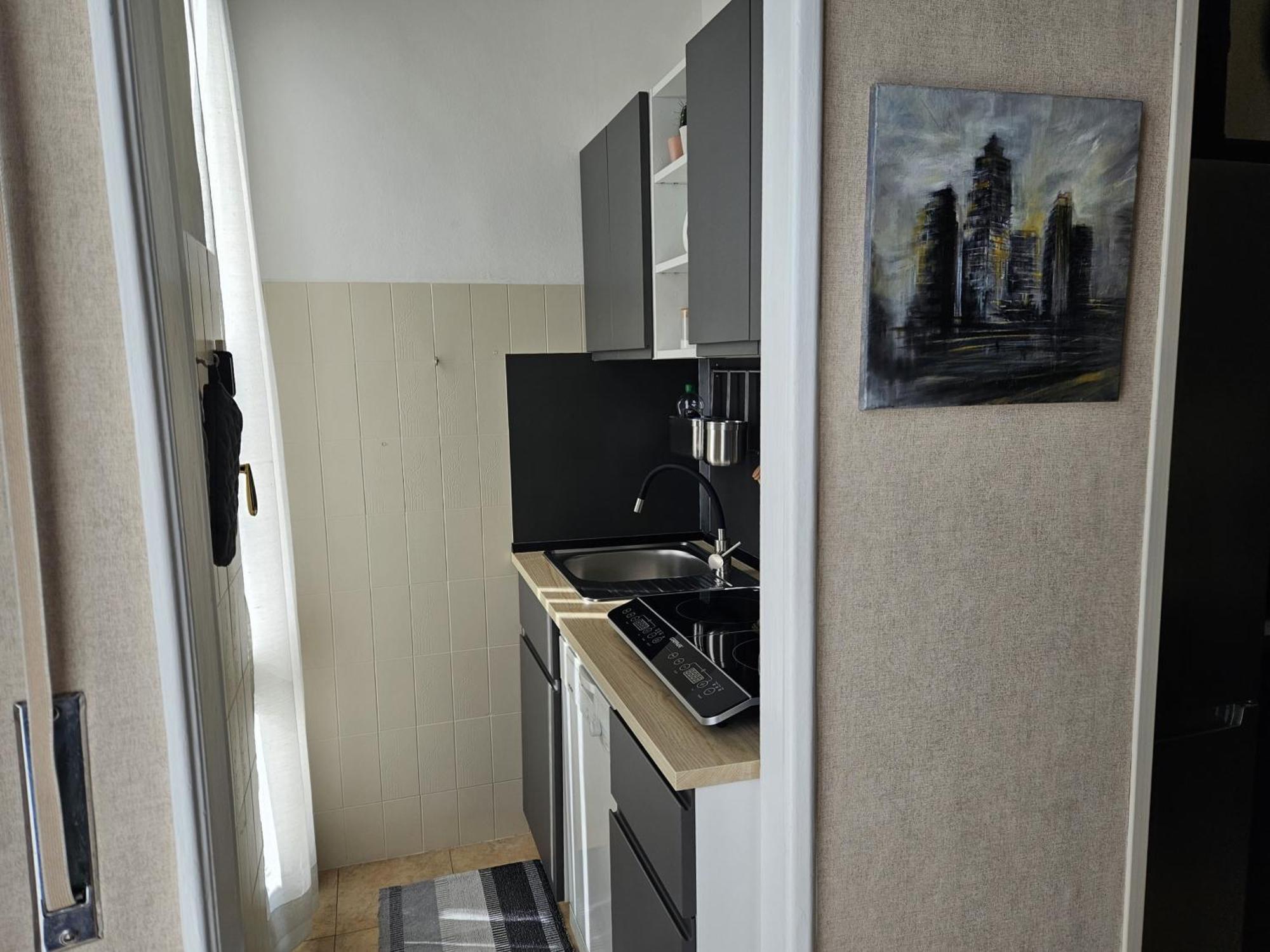 Homegallery - Elegante Appartamento Milanese Ngoại thất bức ảnh