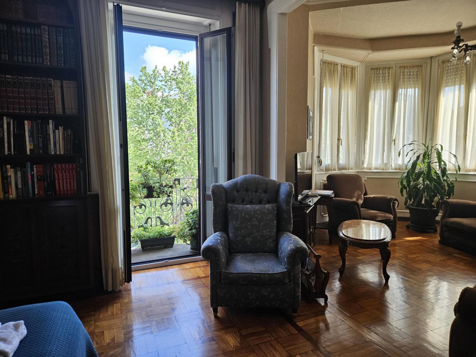 Homegallery - Elegante Appartamento Milanese Ngoại thất bức ảnh